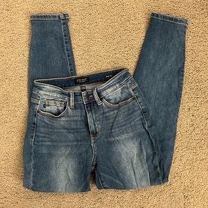 👖Women’s Judy Blue Slim Fit Skinny Jeans